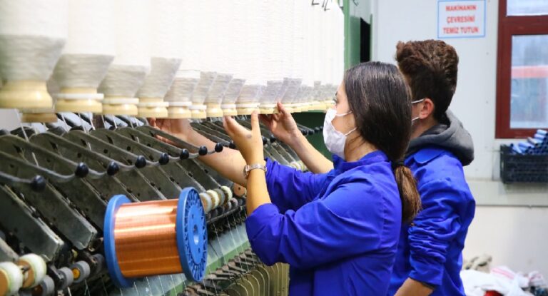 Mesleki eğitim merkezlerine ‘Yenilenebilir enerji teknolojileri’ geliyor