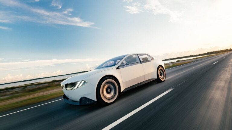 BMW, Tesla ve Çin için harekete geçti!