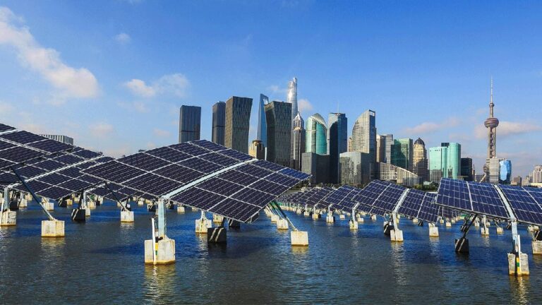 Yenilenebilir enerjide Çin, ABD’yi solluyor