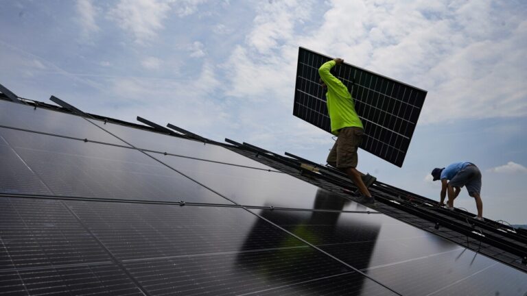 MENA bölgesinin 500 gigavatlık temiz enerji ihtiyacı var