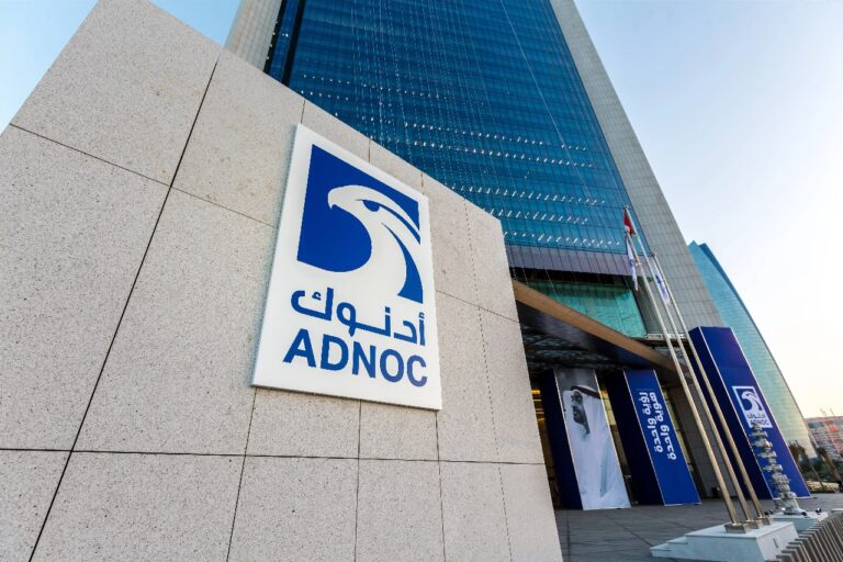 BAE’li petrol devi ADNOC, COP öncesi hedefini katladı