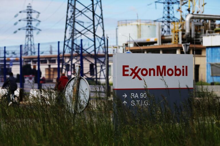 ExxonMobil rakibi Pioneer Natural Resources’ı satın aldı