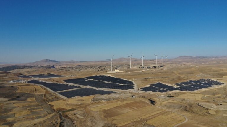 Sanko Enerji’nin Karaman hibrit santrali tamamlandı