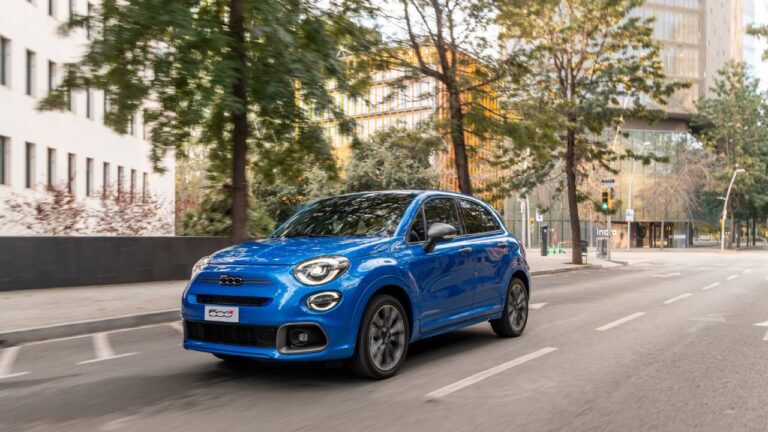 Yeni Fiat 500X, hibrit motor teknolojisi ile dikkat çekiyor