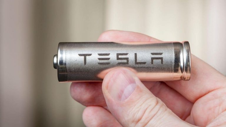 Eski Tesla pilleri akıllı enerji depolama sistemlerine dönüşüyor