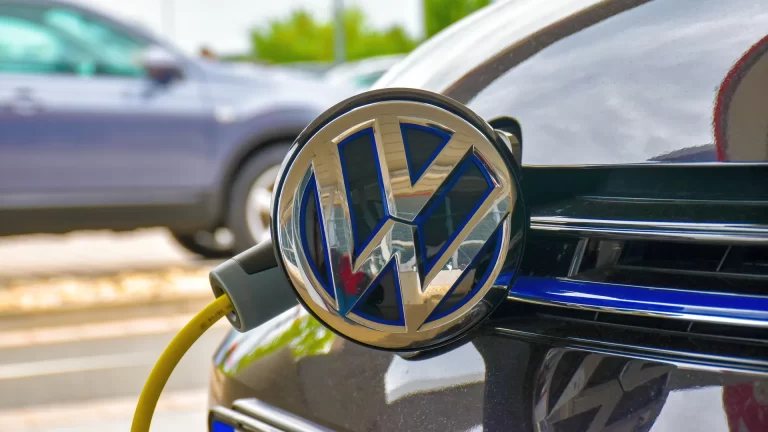 Volkswagen katı hal pil testlerine devam ediyor