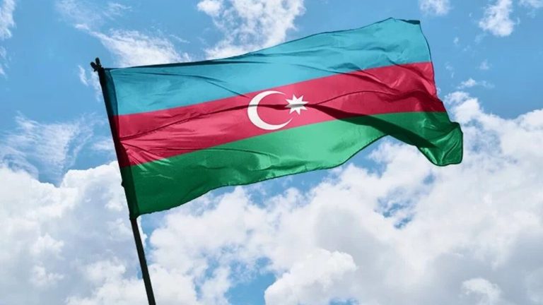 Azerbaycan yenilenebilir enerji projeleriyle öne çıkıyor