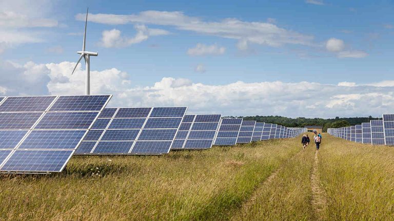 Kosova büyük güneş enerjisi projesi için son adayları açıkladı!