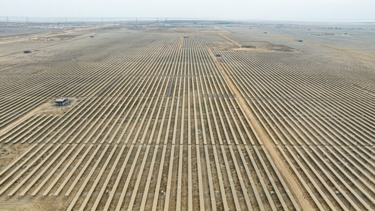 Adani yeşil enerji’nin dev güneş enerjisi projesi!