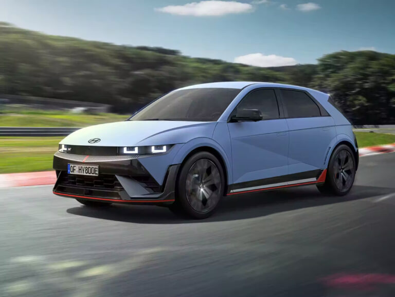 Hyundai’nin elektrikli araçları ödüllerle taçlanıyor!