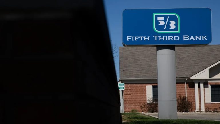 Fifth Third Bank ve Güneş Enerjisi Projelerinde Beş Yıllık Başarı