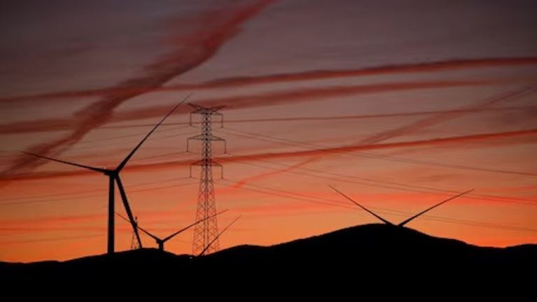Yenilenebilir enerji 2030 hedeflerine ulaşamayacak!