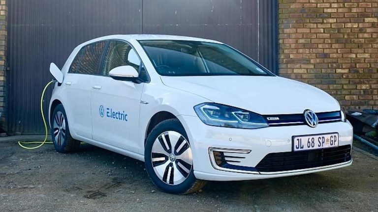 Volkswagen ve Rivian iş birliğiyle elektrikli Golf geri dönüyor