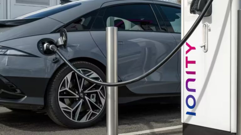 Hyundai, elektrikli araçlarına “tak ve şarj et” özelliği getiriyor!