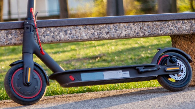 Xiaomi, yeni elektrikli scooter modeliyle karşımızda!