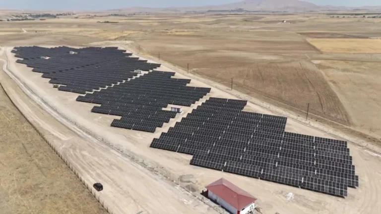 TRT resmen güneş enerjisi santrali kurdu