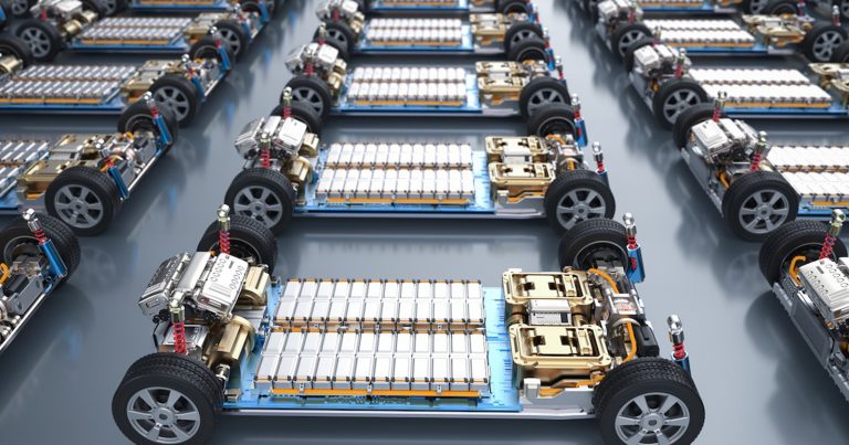 Nissan elektrikli araçlarında katı hal batarya kullanacak
