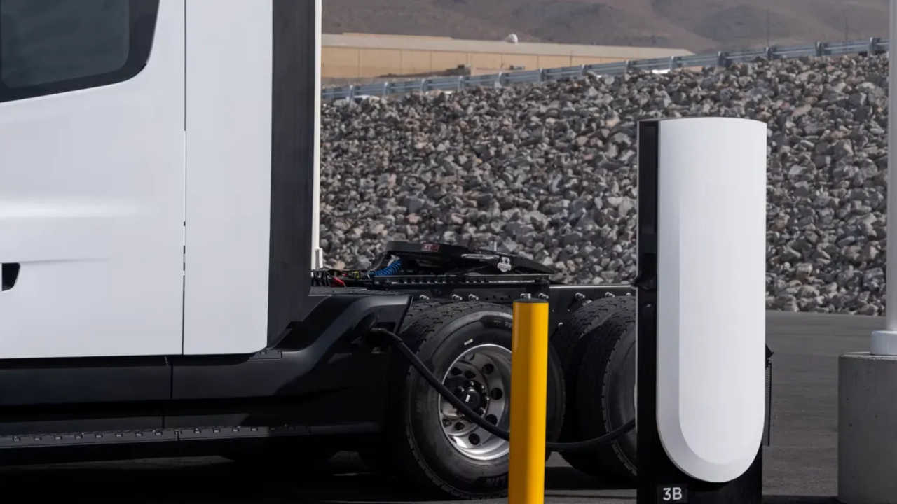 Tesla Semi şarj maliyeti