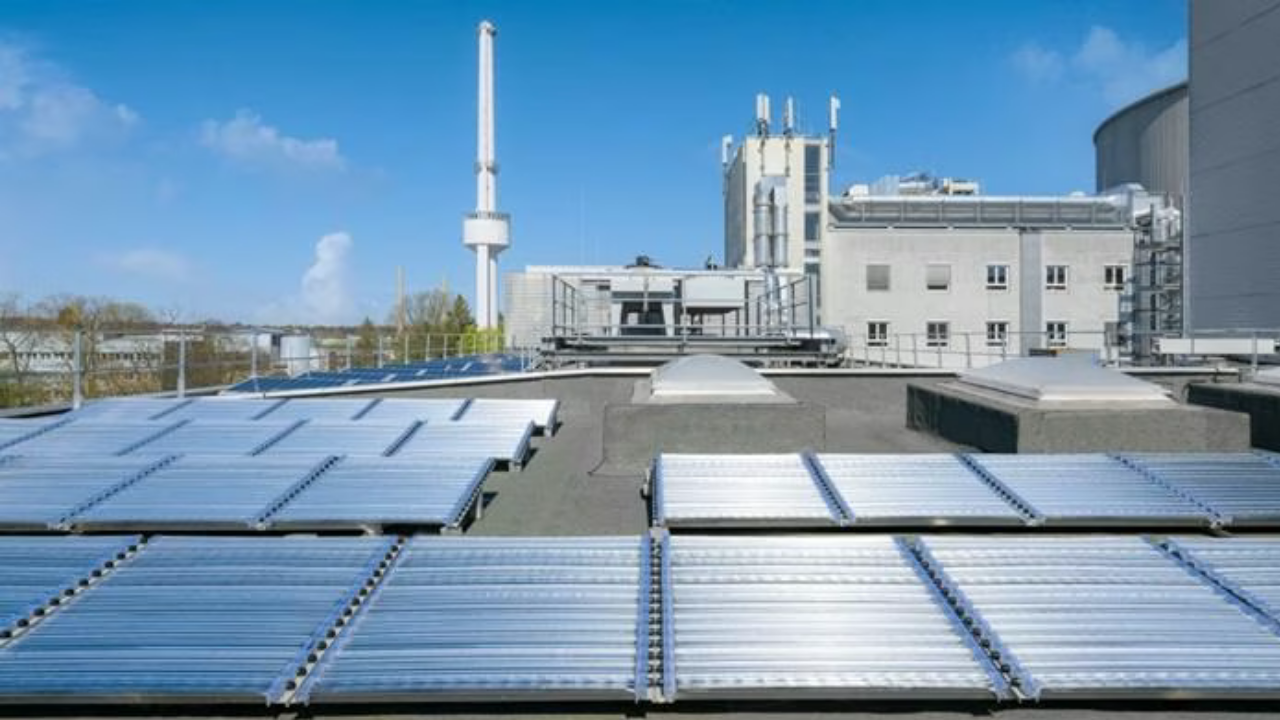 Hidrojen üreten panel