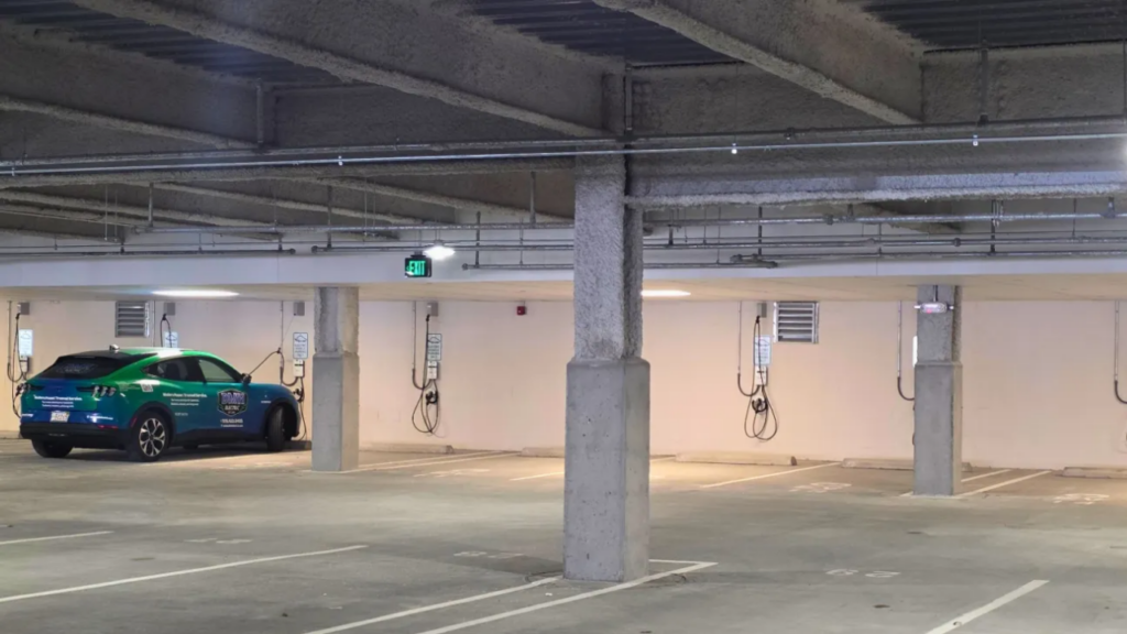 Boston elektrikli araç şarjı