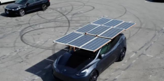 Tesla güneş pili fabrikası