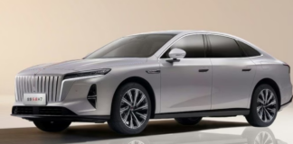 Çinli hibrit sedan