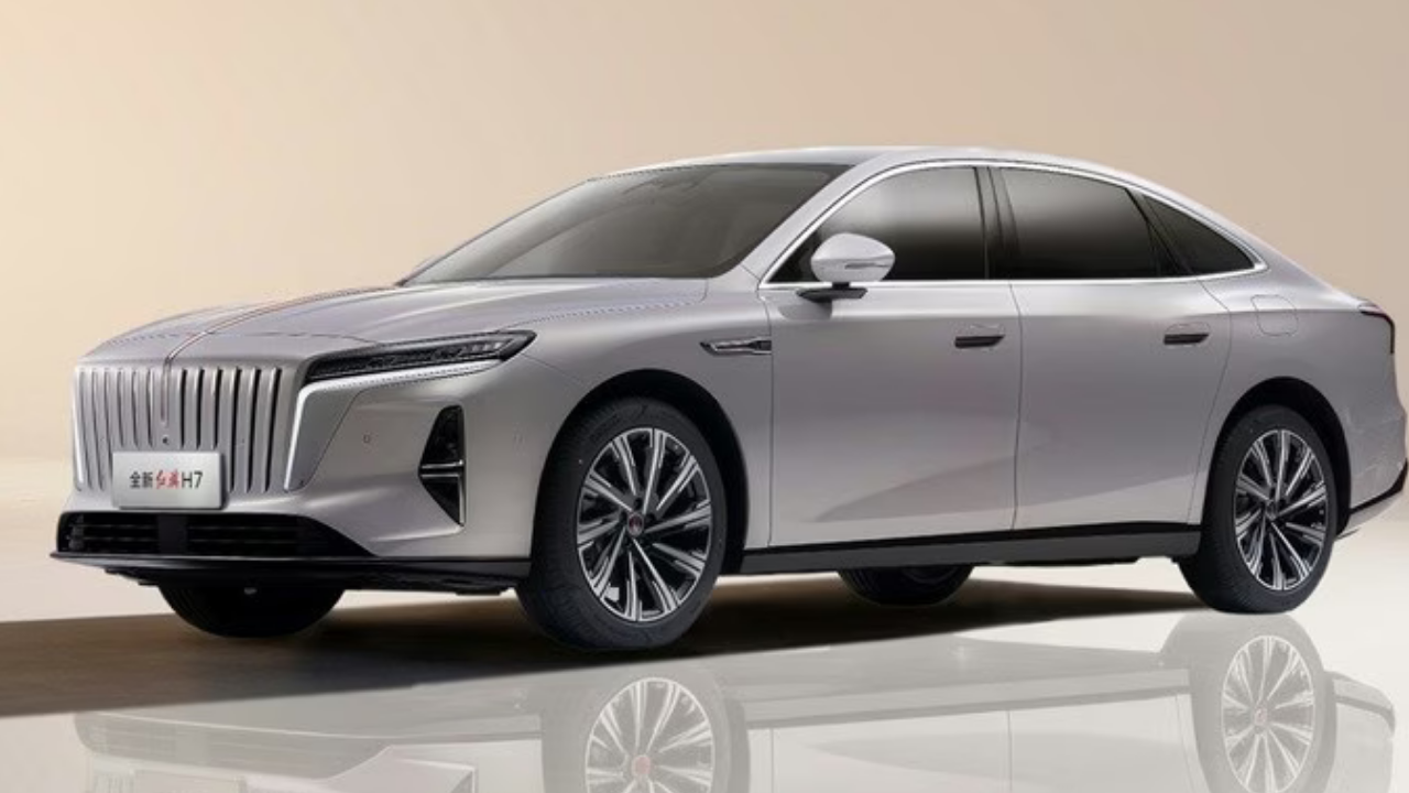 Çinli hibrit sedan