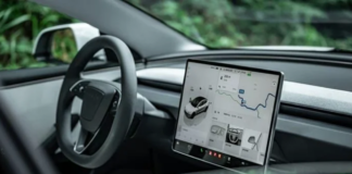 Tesla otonom sürüş güncellemesi